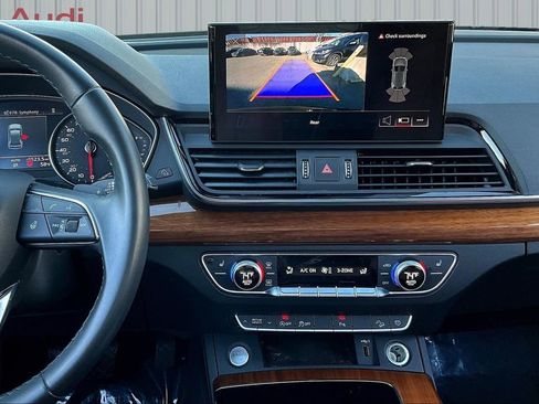 Used 2021 Audi Q5 2.0T Premium w/ Convenience Package image 9