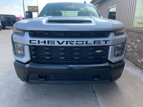 Used 2021 Chevrolet Silverado 2500 Custom w/ Custom Value Package image 7