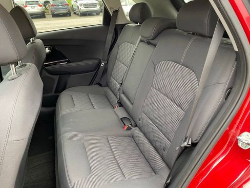 Used 2022 Kia Niro LXS image 25