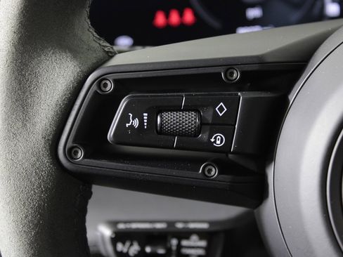 Used 2023 Porsche Taycan GTS image 25