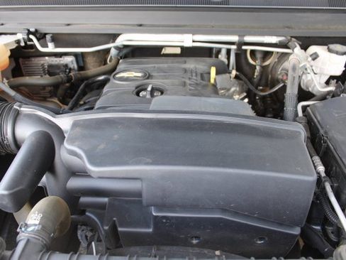 Used 2022 Chevrolet Colorado LT w/ Fleet Safety Package image 25