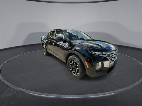 Used 2022 Hyundai Santa Cruz SEL image 2