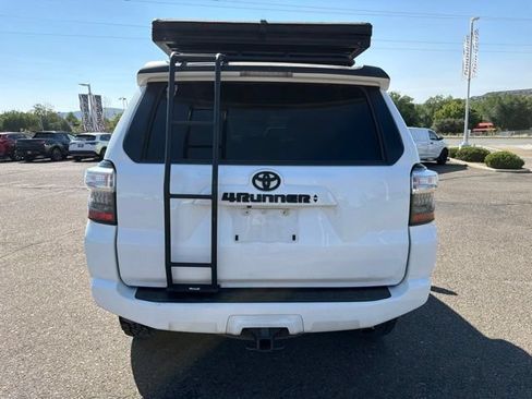 Used 2021 Toyota 4Runner SR5 AWD/4WD image 5