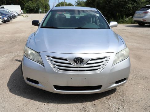 Used 2009 Toyota Camry FWD image 3
