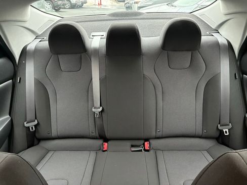 Used 2024 Hyundai Elantra SE image 14