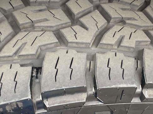 Used 2023 Nissan Titan PRO-4X w/ Off Road Protection Package image 14