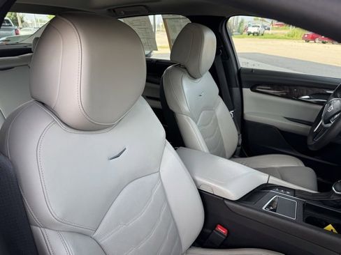 Used 2018 Cadillac CT6 Luxury image 41