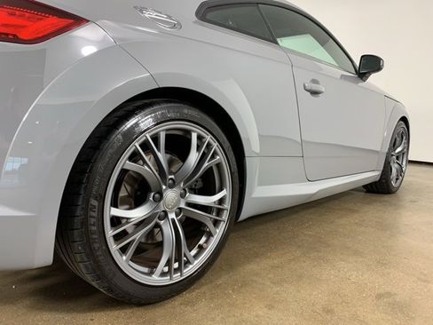 Used 2018 Audi TT RS w/ Technology Package image 32