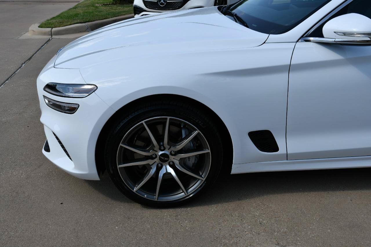 Used 2026 Genesis G70 2.5T RWD image 4
