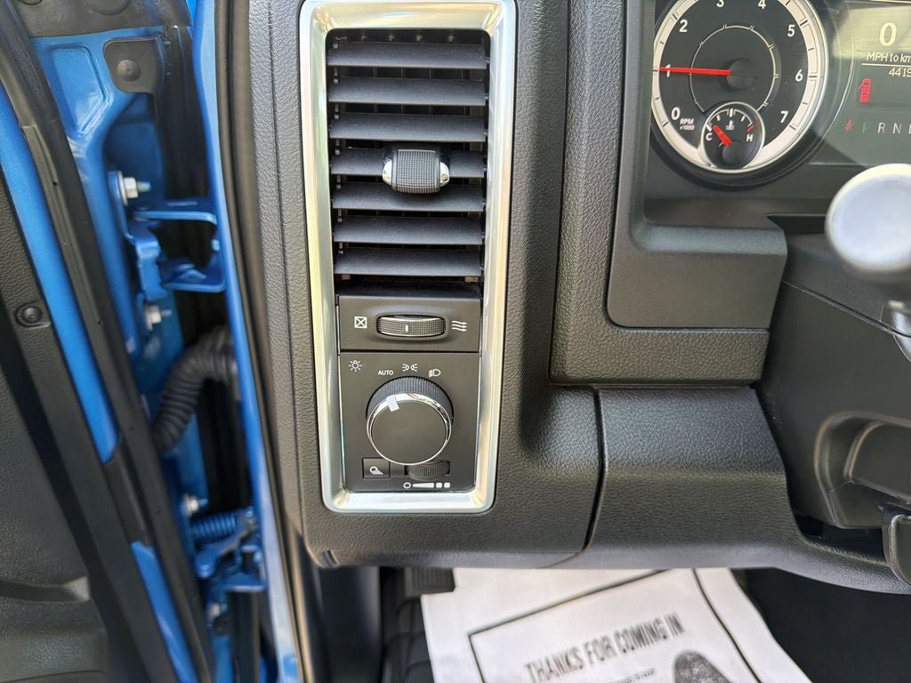 Used 2023 RAM 1500 Classic SLT AWD/4WD image 16