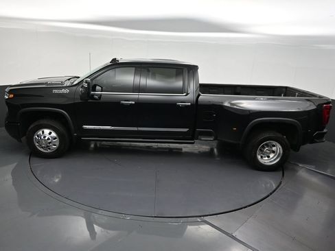 Used 2026 Chevrolet Silverado 3500 High Country w/ High Country Premium Package AWD/4WD image 18