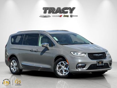 Used 2021 Chrysler Pacifica Limited w/ Premium & Safety Sphere Group