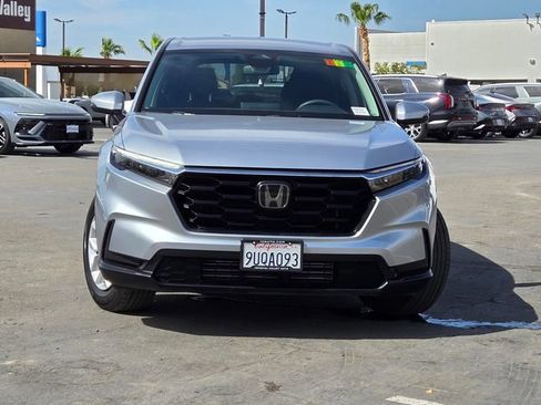 Used 2025 Honda CR-V LX image 2