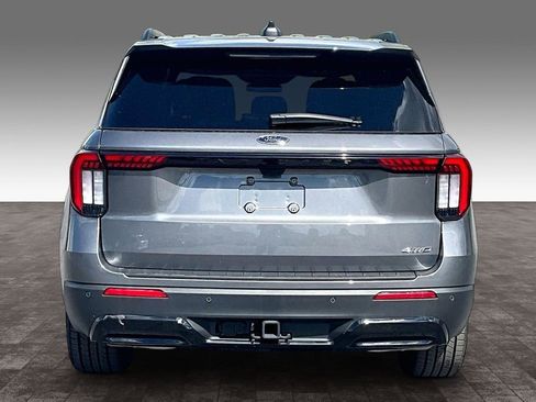 Used 2025 Ford Explorer ST-Line w/ ST-Line Street Pack AWD/4WD image 28