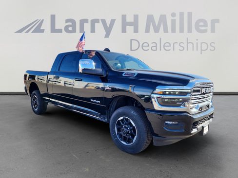 New 2025 RAM 2500 Laramie image 7