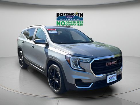 Used 2023 GMC Terrain SLE w/ Driver Convenience Package AWD/4WD image 29