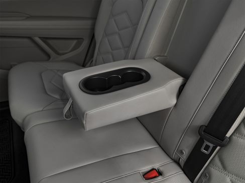 Used 2024 Volkswagen Atlas SE FWD image 36