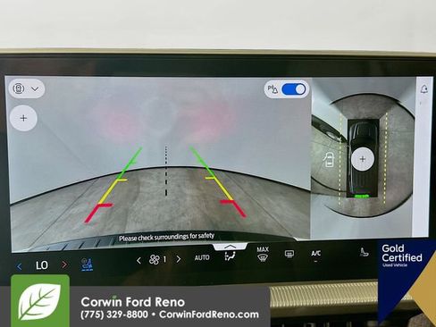 Certified 2025 Ford Explorer Platinum w/ LUX Leather Package image 18