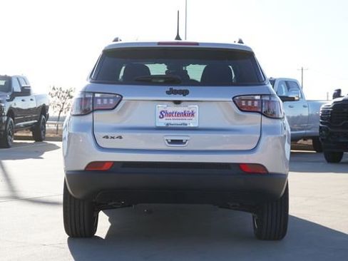 New 2026 Jeep Compass Latitude AWD/4WD image 8