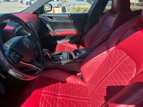 Used 2021 Maserati Ghibli S GranSport image 15