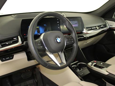 Certified 2025 BMW X1 xDrive28i w/ Premium Package image 4