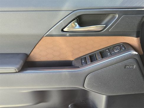 Used 2024 Lexus GX 550 image 30