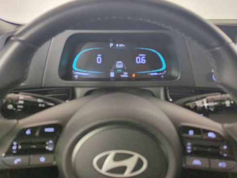 Used 2025 Hyundai Elantra Sport FWD image 31