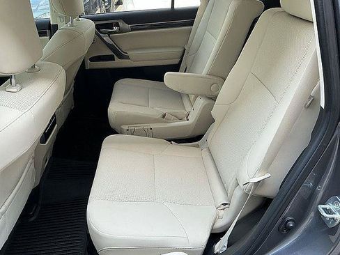 Used 2023 Lexus GX 460 Premium AWD/4WD image 14