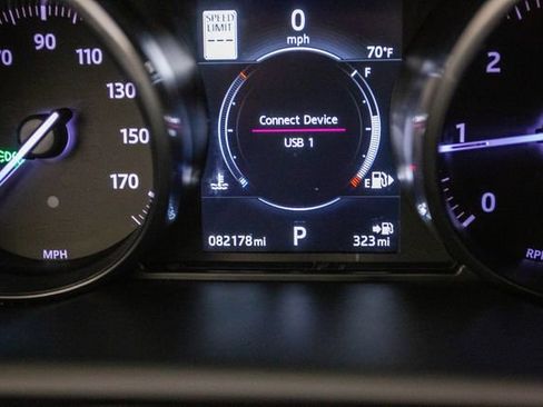 Used 2016 Land Rover Range Rover Sport HSE image 9