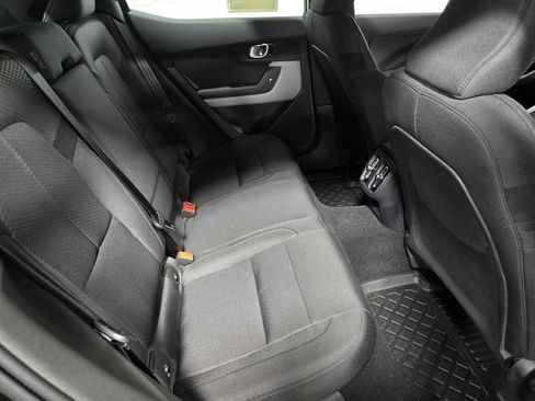 Used 2022 Polestar Polestar 2 image 46