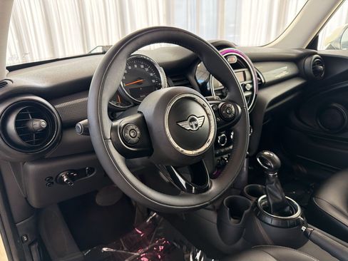 Used 2015 MINI Cooper 2-Door Hardtop FWD image 4