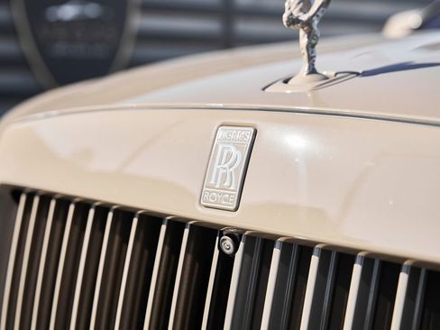 Used 2025 Rolls-Royce Ghost AWD/4WD image 9