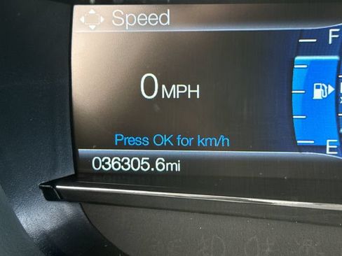 Used 2019 Ford Explorer XLT w/ Equipment Group 202A AWD/4WD image 30