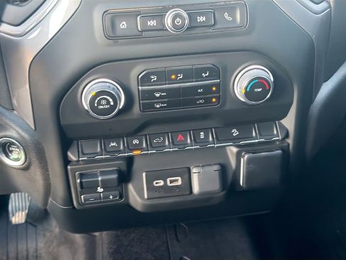 Used 2023 Chevrolet Silverado 1500 Custom Trail Boss image 31