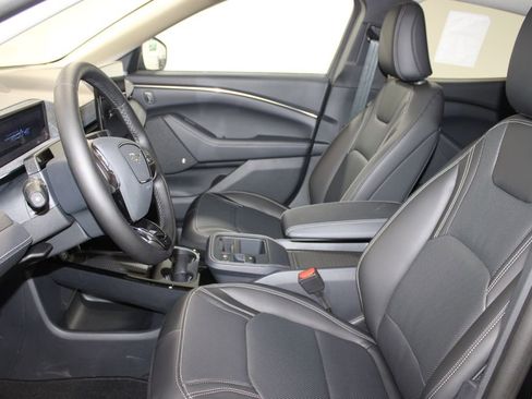 New 2025 Ford Mustang Mach-E Premium image 17