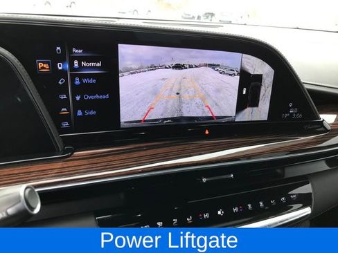 Used 2023 Cadillac Escalade Premium Luxury w/ Performance Package image 11