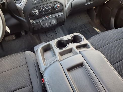Used 2020 Chevrolet Silverado 1500 Custom w/ Custom Value Package image 9