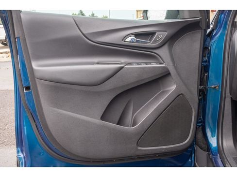 Used 2020 Chevrolet Equinox LT AWD/4WD image 18