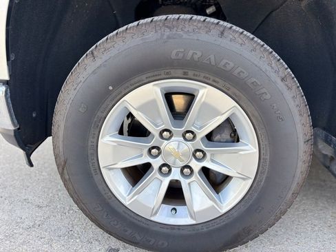 Used 2021 Chevrolet Silverado 1500 LT image 26