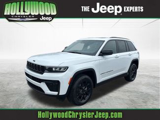 New 2026 Jeep Grand Cherokee Laredo 360° Tour