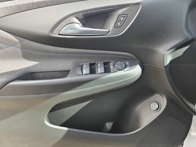 New 2026 Buick Envista Sport Touring w/ Convenience I Package FWD image 9