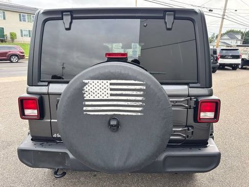 Used 2024 Jeep Wrangler Unlimited Sport AWD/4WD image 7