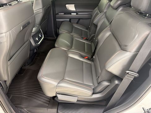 Certified 2025 Ford Expedition Active AWD/4WD image 22