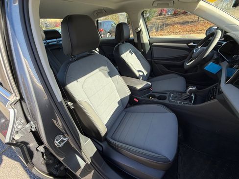 New 2026 Volkswagen Jetta SE image 28