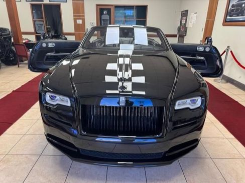 Used 2018 Rolls-Royce Dawn image 19