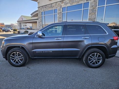 Used 2019 Jeep Grand Cherokee Limited image 2