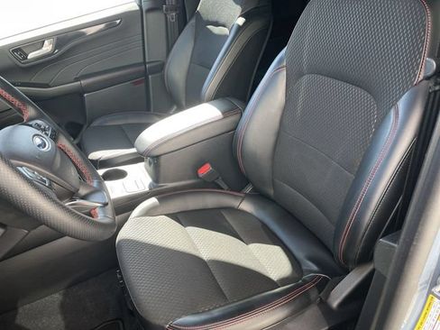 Used 2026 Ford Escape ST-Line AWD/4WD image 11