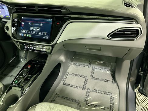 Used 2023 Chevrolet Bolt EUV Premier w/ Super Cruise Package image 35