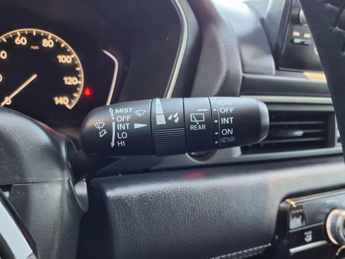 Used 2025 Honda Pilot EX-L image 19