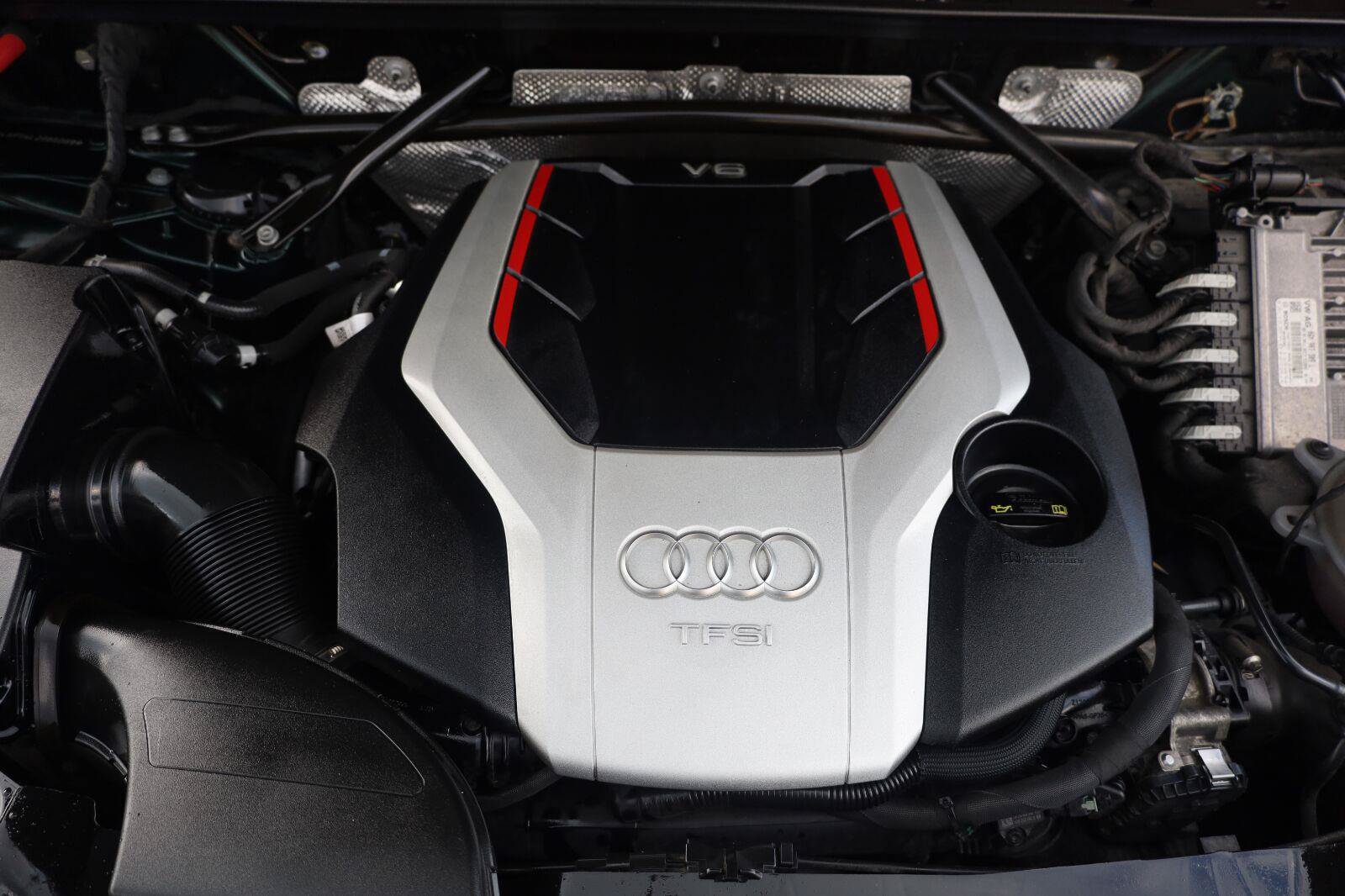 Used 2020 Audi SQ5 Prestige AWD/4WD image 13